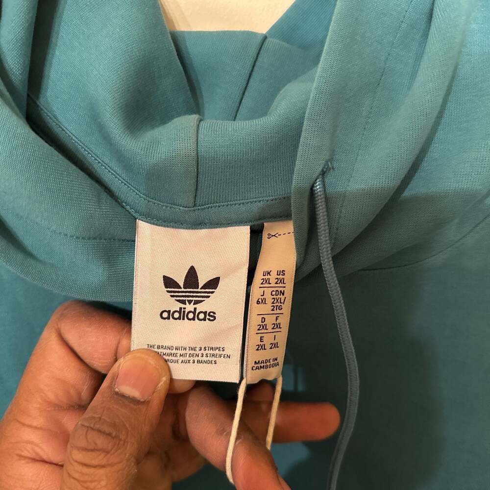 Adidas light blue quarter zip sweatshirt size 2xl